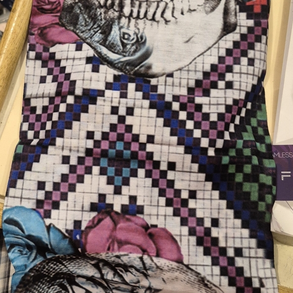 Seamless Masks Rave Bandanas - Picture 2 of 5